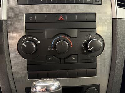 2010 Jeep Grand Cherokee Laredo - Photo 28 - Grand Rapids, MI 49504