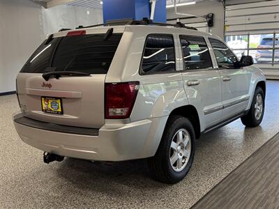 2010 Jeep Grand Cherokee Laredo - Photo 8 - Grand Rapids, MI 49504