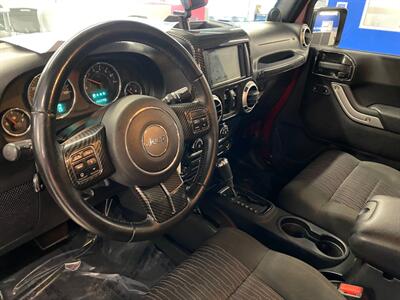 2011 Jeep Wrangler Unlimited Sahara   - Photo 12 - Grand Rapids, MI 49504