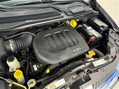 2014 Dodge Grand Caravan SXT   - Photo 12 - Grand Rapids, MI 49504