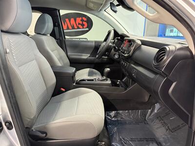 2022 Toyota Tacoma SR V6   - Photo 13 - Grand Rapids, MI 49504