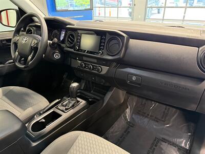 2022 Toyota Tacoma SR V6   - Photo 11 - Grand Rapids, MI 49504