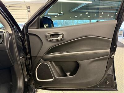 2018 Jeep Compass Limited   - Photo 12 - Grand Rapids, MI 49504