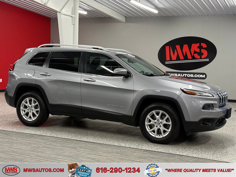 2015 Jeep Cherokee Latitude   - Photo 1 - Grand Rapids, MI 49504