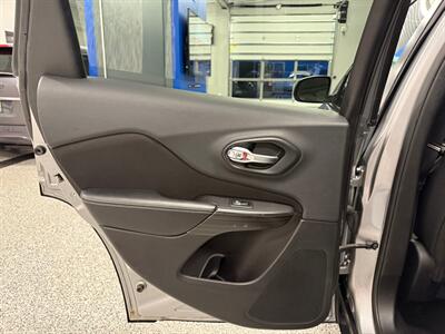 2015 Jeep Cherokee Latitude   - Photo 22 - Grand Rapids, MI 49504