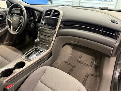 2013 Chevrolet Malibu LS   - Photo 11 - Grand Rapids, MI 49504