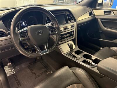 2017 Hyundai SONATA Sport 2.0T   - Photo 18 - Grand Rapids, MI 49504
