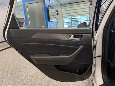 2017 Hyundai SONATA Sport 2.0T   - Photo 17 - Grand Rapids, MI 49504