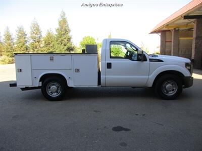 2011 Ford F-250 XL   - Photo 13 - Fresno, CA 93702