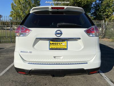 2016 Nissan Rogue S   - Photo 6 - Fresno, CA 93702