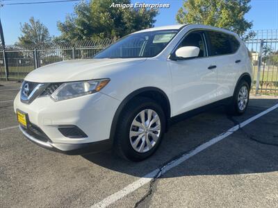 2016 Nissan Rogue S   - Photo 1 - Fresno, CA 93702