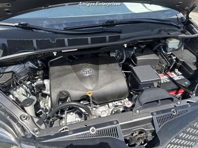 2017 Toyota Sienna SE Premium 8-Passenger   - Photo 14 - Fresno, CA 93702
