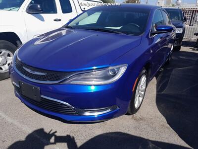 2016 Chrysler 200 Limited Platinum   - Photo 2 - Fresno, CA 93702