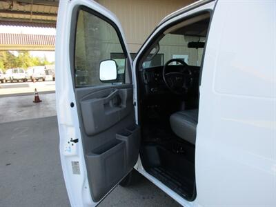 2020 Chevrolet Express 2500   - Photo 7 - Madera, CA 93636
