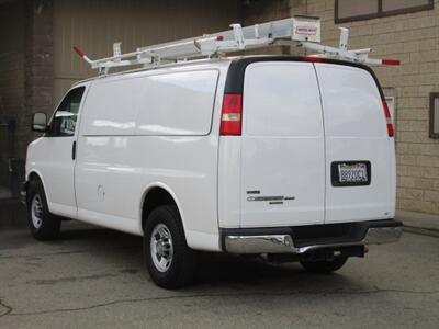 2011 Chevrolet Express 3500 - Photo 11 - Madera, CA 93636