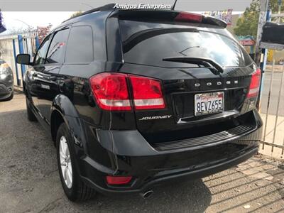 2017 Dodge Journey SXT   - Photo 14 - Fresno, CA 93702