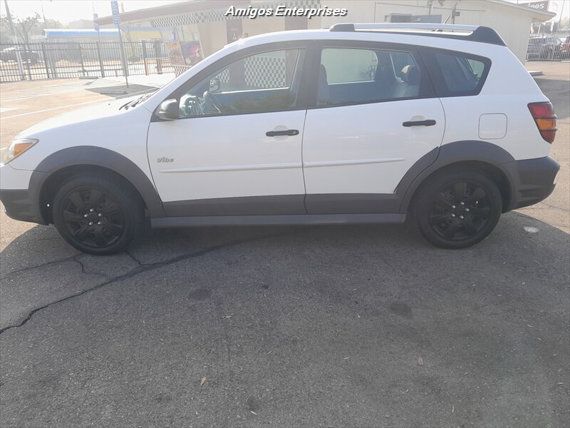 2006 Pontiac Vibe Base photo 5