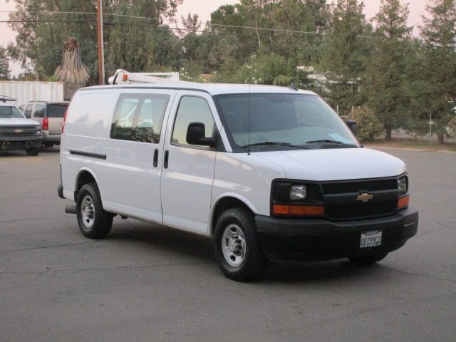 2016 Chevrolet Express 2500   - Photo 1 - Madera, CA 93636