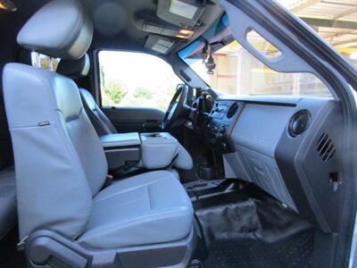 2016 Ford F-450 Super Duty   - Photo 20 - Fresno, CA 93702