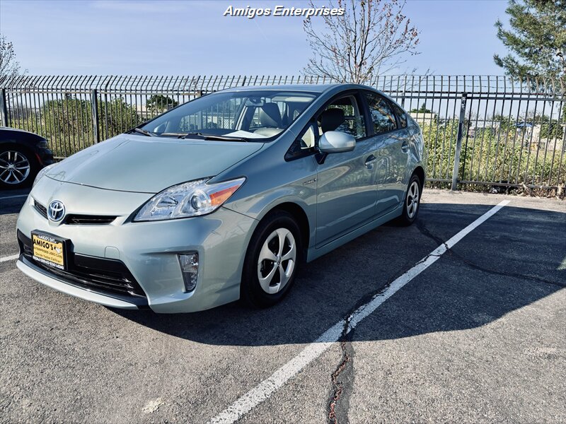 2012 Toyota Prius Two   - Photo 1 - Fresno, CA 93702