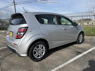2020 Chevrolet Sonic LT - Photo 3 - Fresno, CA 93702
