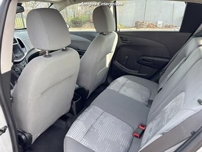 2020 Chevrolet Sonic LT - Photo 9 - Fresno, CA 93702