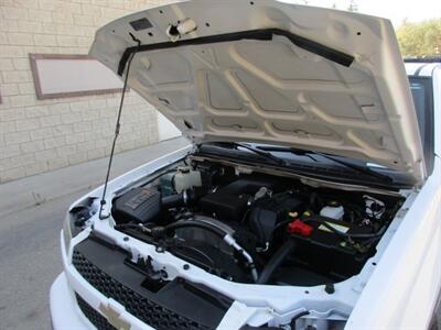 2011 Chevrolet Colorado Work Truck   - Photo 4 - Madera, CA 93636