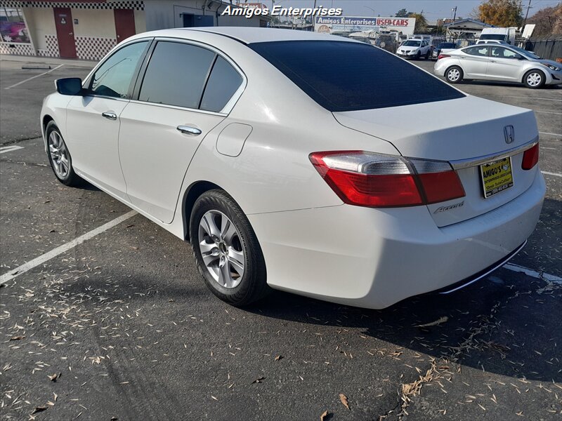 2015 Honda Accord LX photo 4