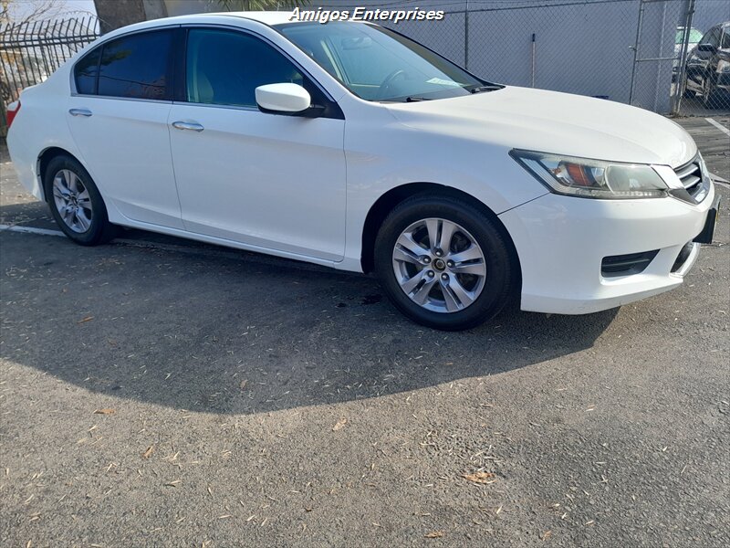 2015 Honda Accord LX photo 3