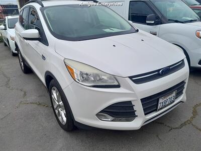 2013 Ford Escape SE   - Photo 2 - Fresno, CA 93702