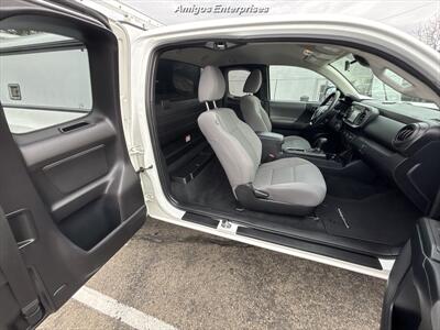 2019 Toyota Tacoma SR5   - Photo 9 - Fresno, CA 93702