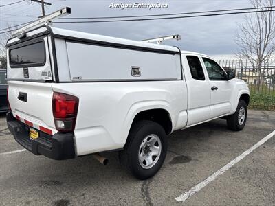 2019 Toyota Tacoma SR5   - Photo 4 - Fresno, CA 93702