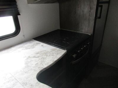 2021 Forest River Wildwood XLite   - Photo 37 - Madera, CA 93636