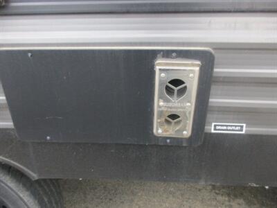 2021 Forest River Wildwood XLite   - Photo 27 - Madera, CA 93636