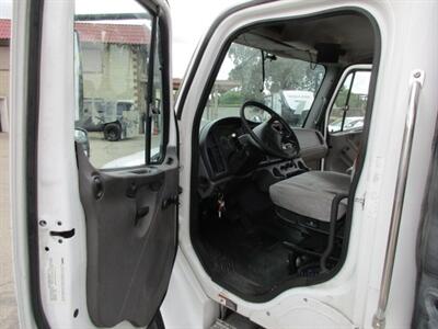 2018 Freightliner M2 106 - Photo 19 - Madera, CA 93636