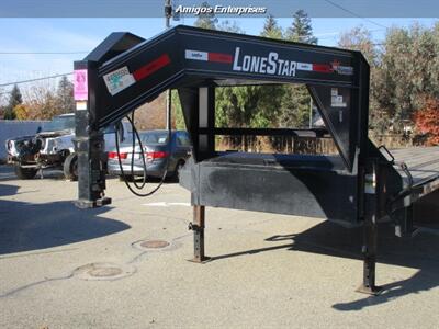 2023 Lonestar Trailer 40 Ft Gooseneck Flatbed   - Photo 3 - Fresno, CA 93702