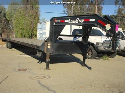 2023 Lonestar Trailer 40 Ft Gooseneck Flatbed   - Photo 2 - Fresno, CA 93702