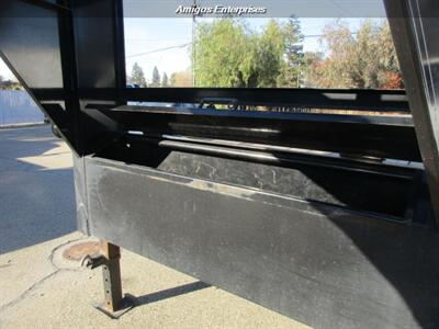 2023 Lonestar Trailer 40 Ft Gooseneck Flatbed   - Photo 13 - Fresno, CA 93702