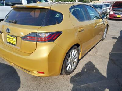 2011 Lexus CT 200h   - Photo 2 - Fresno, CA 93702