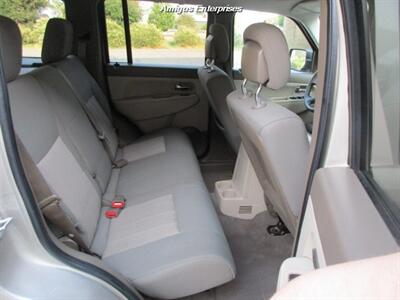 2010 Jeep Liberty Sport   - Photo 17 - Fresno, CA 93702