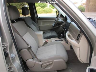 2010 Jeep Liberty Sport   - Photo 19 - Fresno, CA 93702