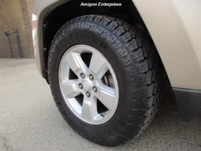 2010 Jeep Liberty Sport   - Photo 7 - Fresno, CA 93702