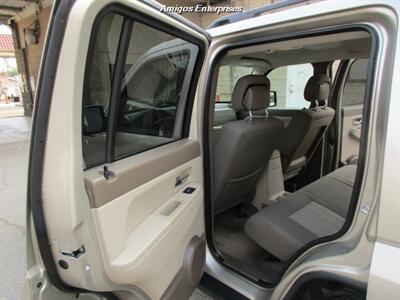 2010 Jeep Liberty Sport   - Photo 9 - Fresno, CA 93702