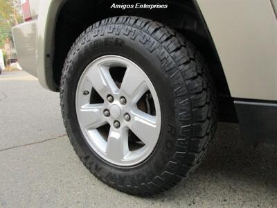2010 Jeep Liberty Sport   - Photo 15 - Fresno, CA 93702