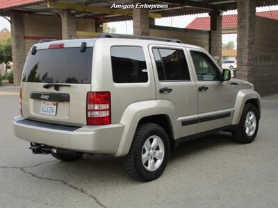 2010 Jeep Liberty Sport   - Photo 14 - Fresno, CA 93702
