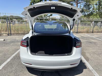 2021 Tesla Model 3 Standard Range Plus - Photo 8 - Fresno, CA 93702