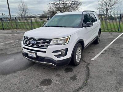 2016 Ford Explorer XLT   - Photo 2 - Fresno, CA 93702