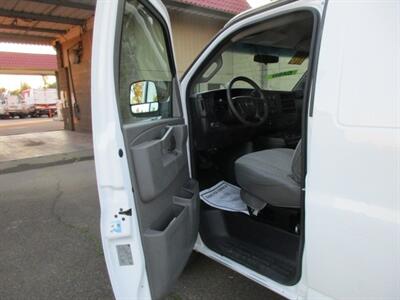 2016 Chevrolet Express 2500   - Photo 5 - Madera, CA 93636