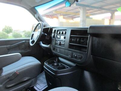 2016 Chevrolet Express 2500   - Photo 20 - Madera, CA 93636