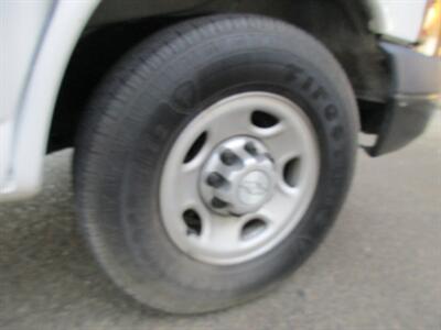 2016 Chevrolet Express 2500   - Photo 17 - Madera, CA 93636